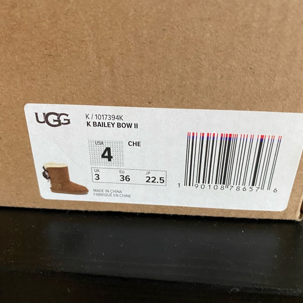 Ugg Bailey Bow II Kids Boot in Chestnut